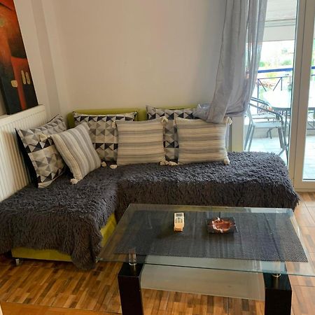Roses Apartments 尼亚米卡尼奥纳 外观 照片