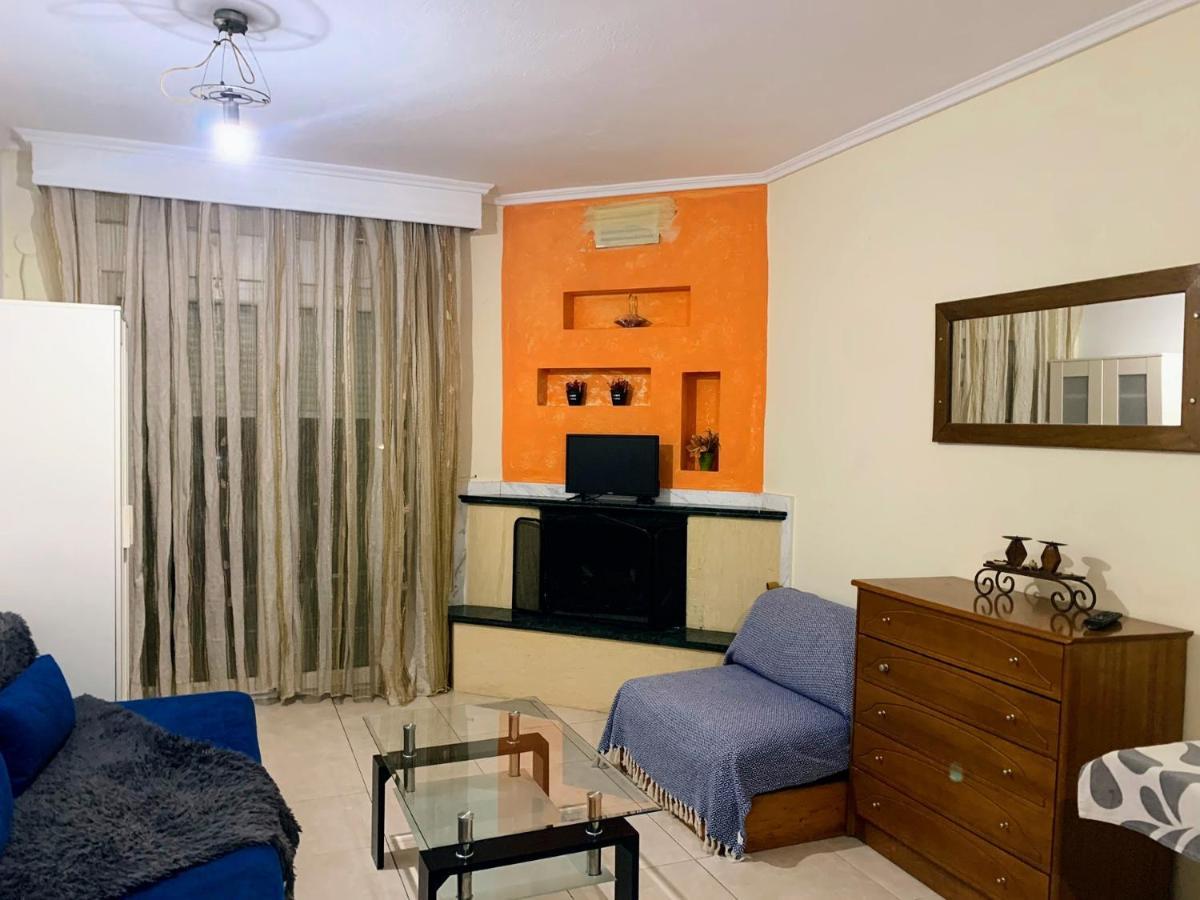 Roses Apartments 尼亚米卡尼奥纳 外观 照片