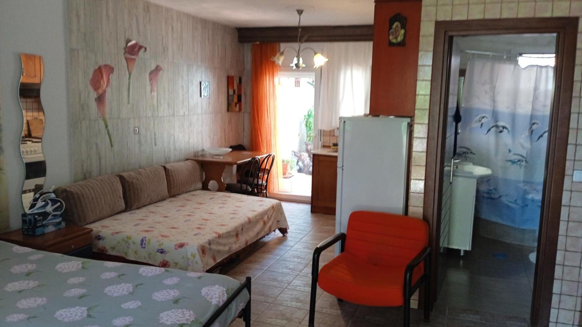 Roses Apartments 尼亚米卡尼奥纳 外观 照片