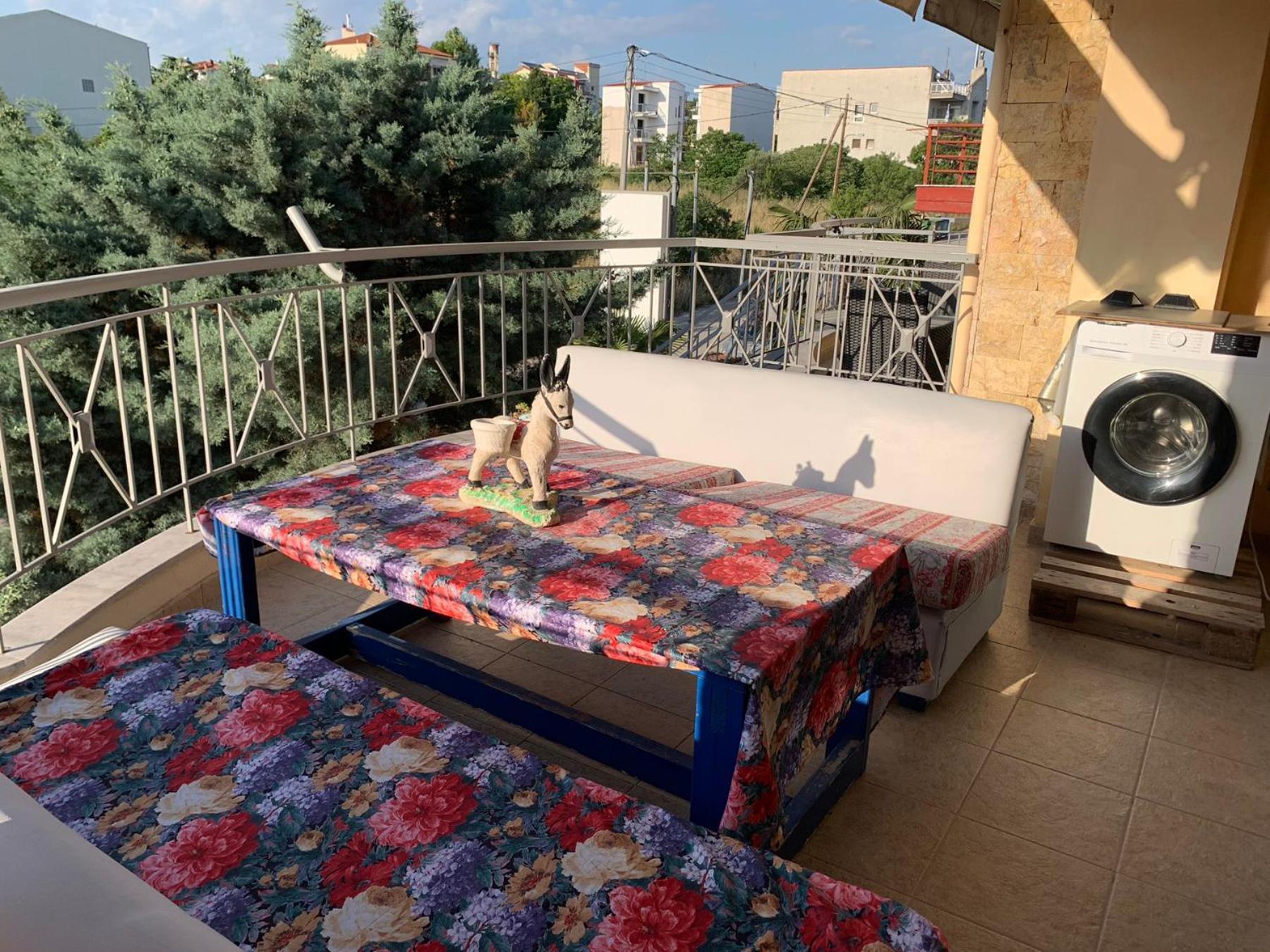 Roses Apartments 尼亚米卡尼奥纳 外观 照片
