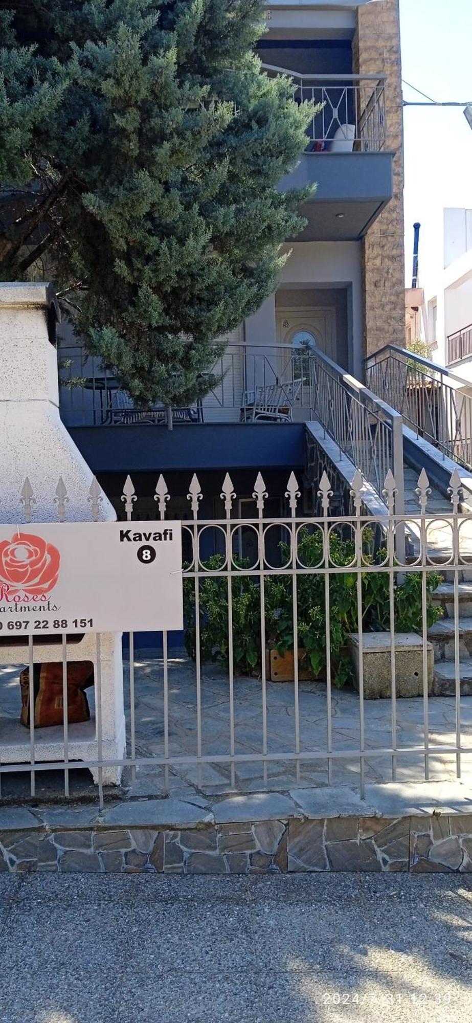 Roses Apartments 尼亚米卡尼奥纳 外观 照片